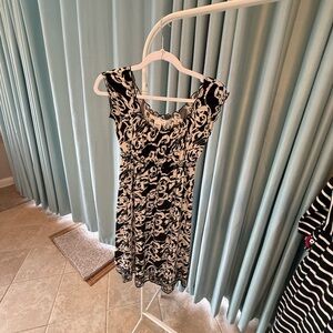 Max Studio Black and Cream Midi Dress